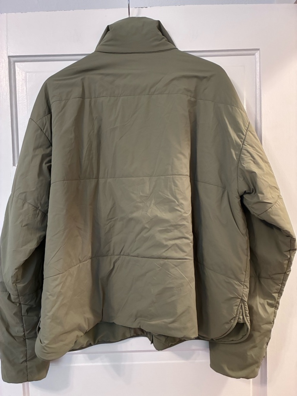 NWOT Vuori Canyon Insulated Jacket Light Olive Green Full Zip 2XL - Picture 5 of 10